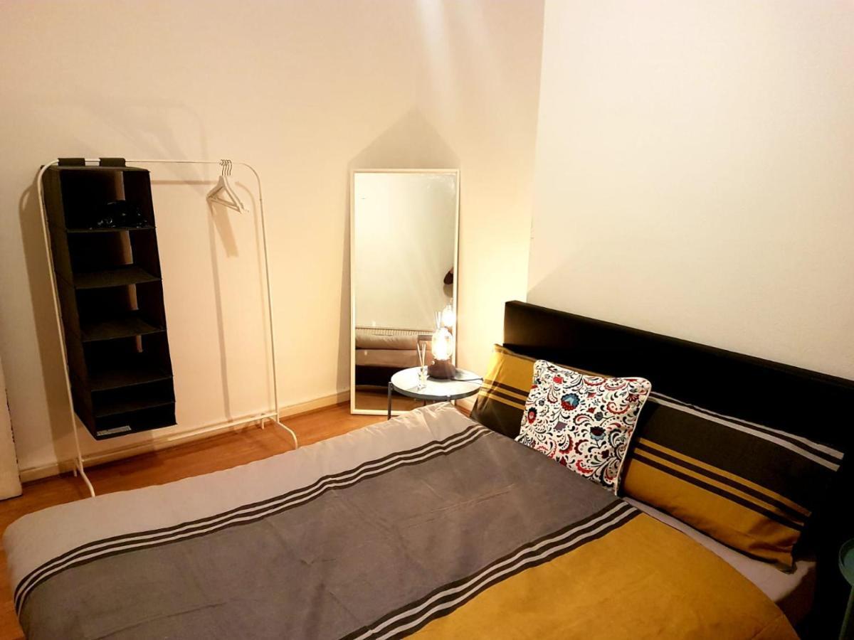 Bed and Breakfast Budget House In Gants Hill Илфорд Экстерьер фото